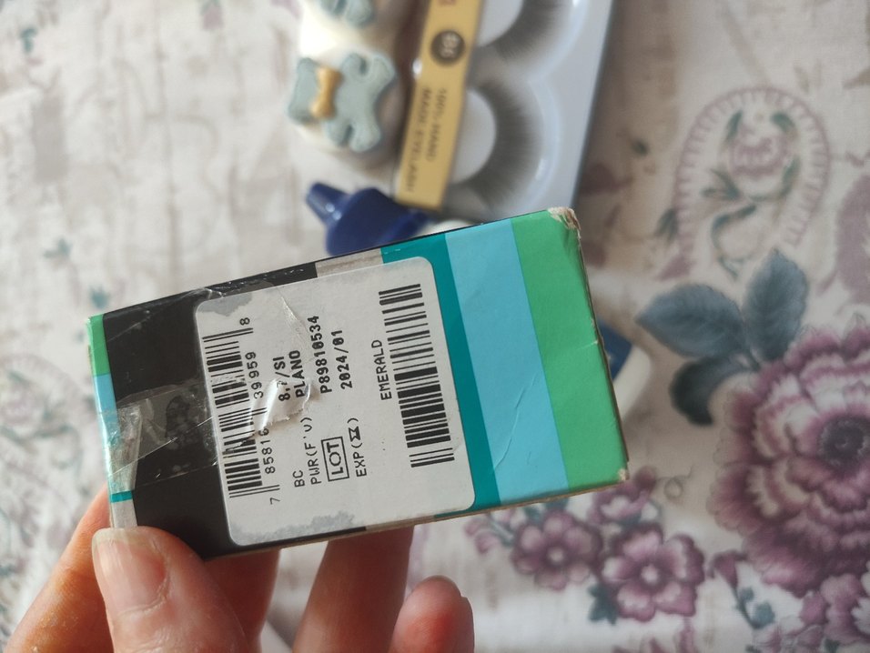 takma Kirpik, lens solüsyonu ve lens kabı - Görsel 2