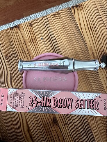 Benefit 24- HR Brown setter