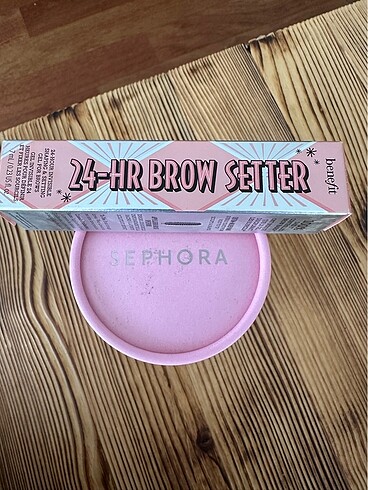 Benefit Cosmetics Benefit 24- HR Brown setter