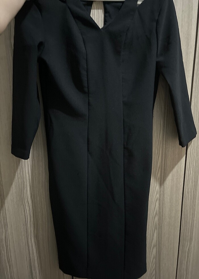 Omuz detaylı elbise - Görsel 3