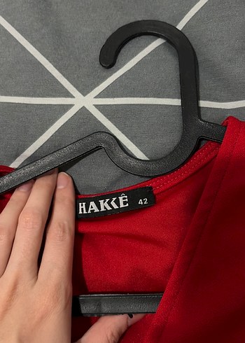 Kırmızı V Yaka Uzun Kollu Kemerli Bluz - Görsel 3