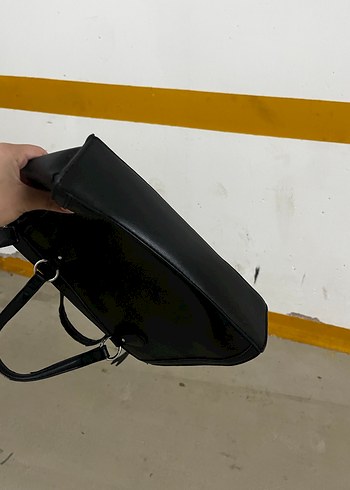 Siyah Deri Tokalı Kadın Çanta - Görsel 7