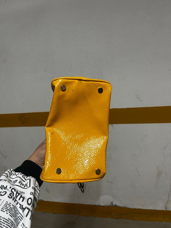 Sarı Deri Fermuarlı Kadın Çanta - Görsel 3