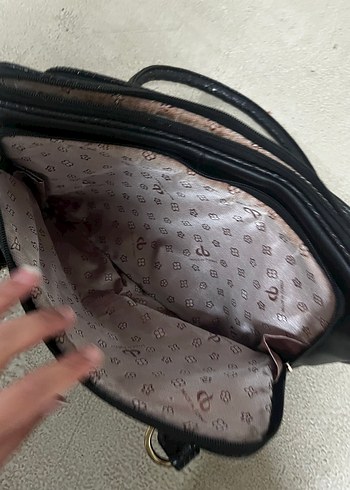 Siyah Parlak Deri Tokalı Kadın Çanta - Görsel 3