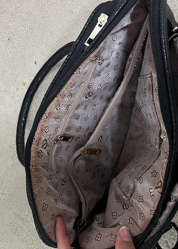 Siyah Parlak Deri Tokalı Kadın Çanta - Görsel 4