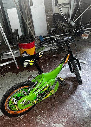 Canlı Yeşil Renkli Çocuk Bisikleti (hotriders)