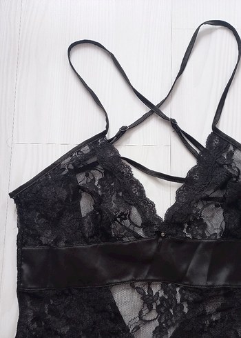 Siyah Dantelli Gecelik - Görsel 3