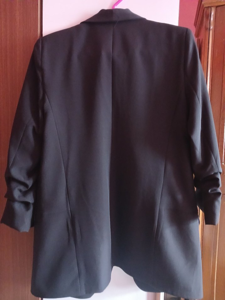 Kadın Siyah Düğmeli Midi Blazer - Görsel 4