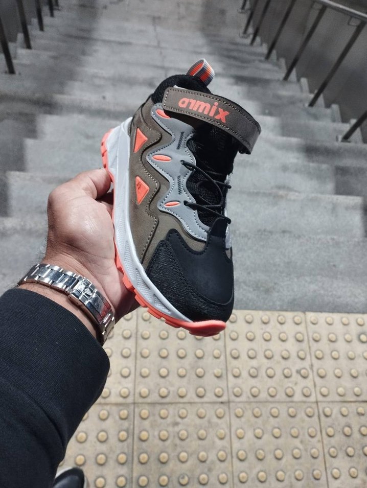 Çocuk Botu - Görsel 3