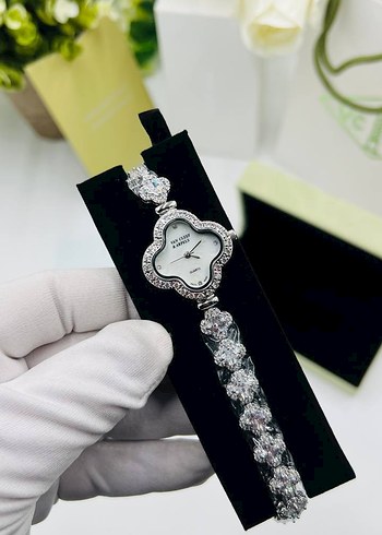 Van Cleef&Arpels Saat - Görsel 3