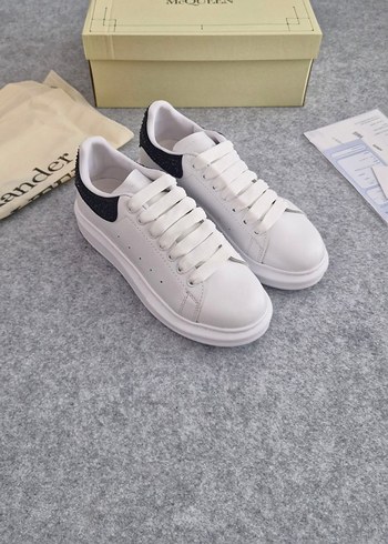 Alexander McQueen Beyaz Kadın Sneakers