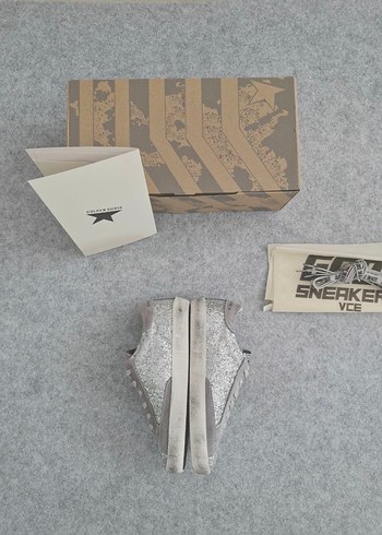 38 Beden gri Renk Golden Goose Deluxe Gri Simli Kadın Spor Ayakkabı