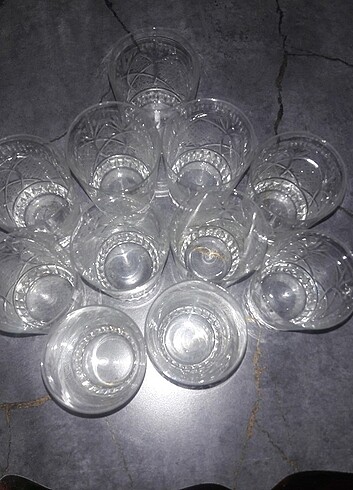 Kristal su bardağı