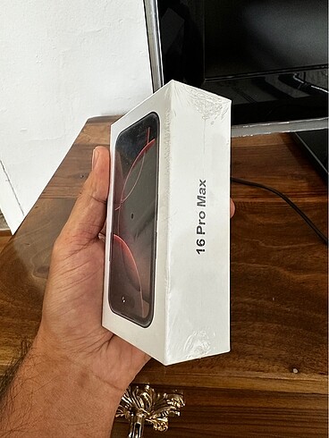 İPhone 16 pro Max mini versiyon