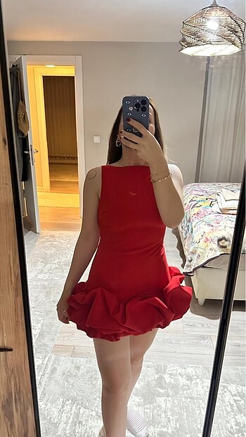 Zara Kırmızı Volanlı Mini Elbise