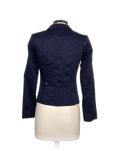 38 Beden H&M Blazer %70 İndirimli.