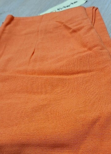 l Beden turuncu Renk Yandanfermuarlı keten görünümlü pantolon