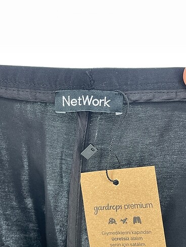 36 Beden siyah Renk Network Düz Kesim %70 İndirimli.