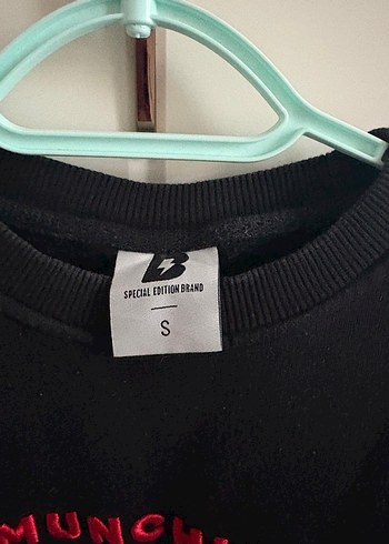 s Beden Siyah Baskılı Sweatshirt