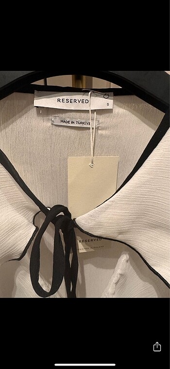 Revlon Reserved bluz