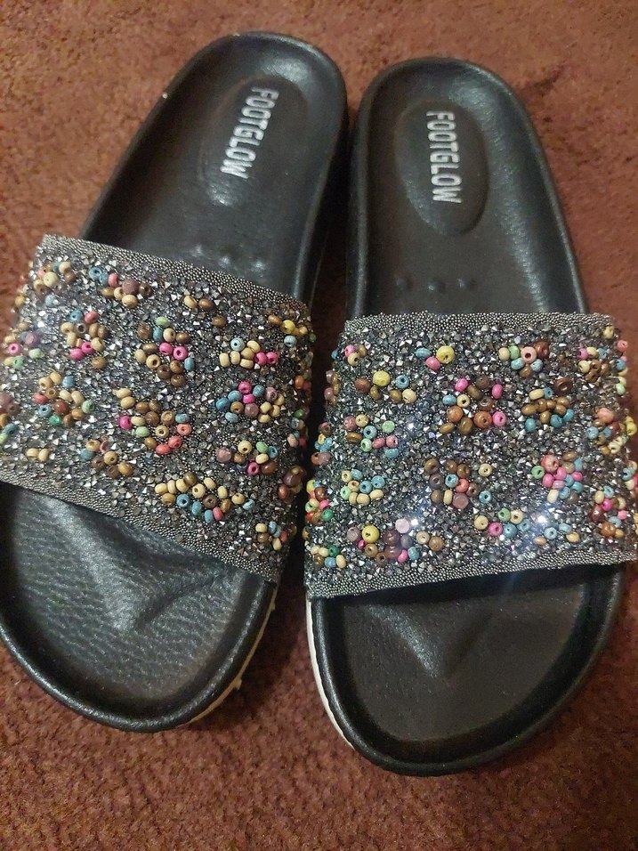 37 numara Boncuk İşlemeli Renkli Platform Terlik HİÇ GİYİLMEDİ. - Görsel 2