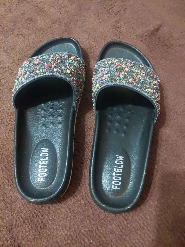 37 numara Boncuk İşlemeli Renkli Platform Terlik HİÇ GİYİLMEDİ. - Görsel 4