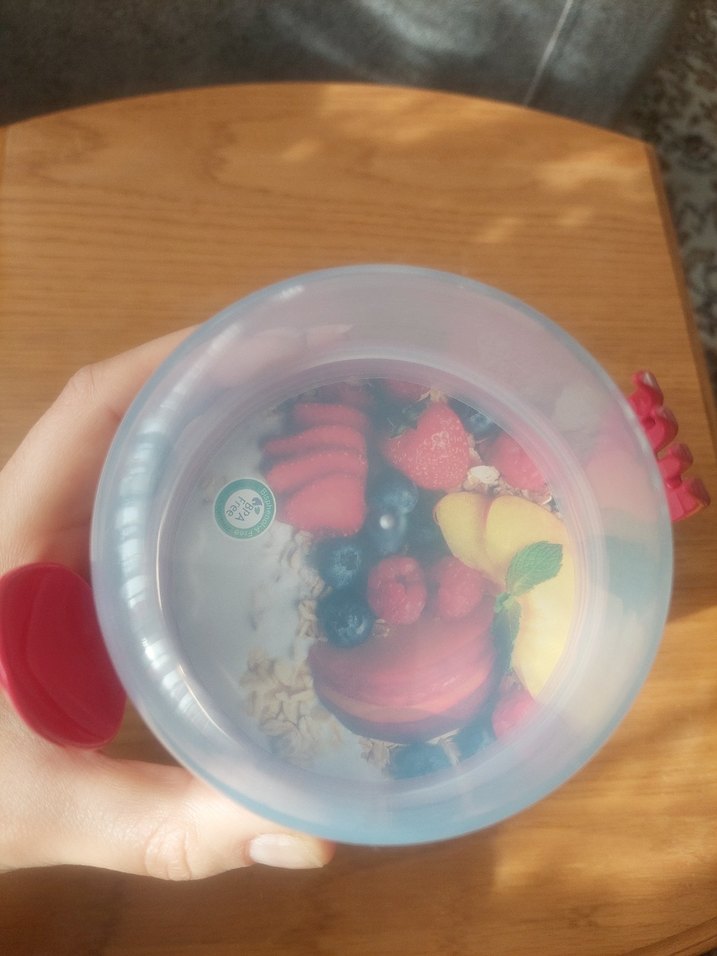 Renkli Kırmızı Saklama Kabı ve Kaşık Seti - Görsel 2