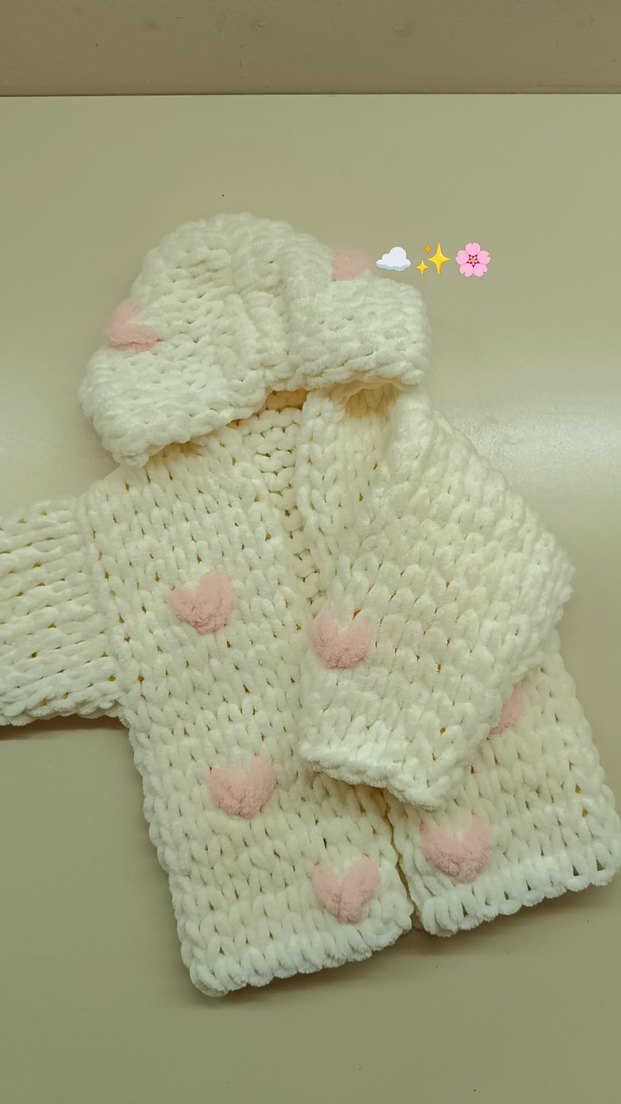 Kapüşonlu Örgü Beyaz Bebek hırkası - Görsel 2