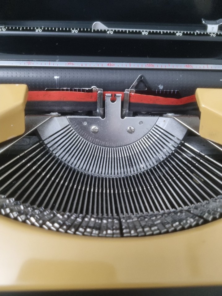 FACIT 1601 Sarı Daktilo - Görsel 2