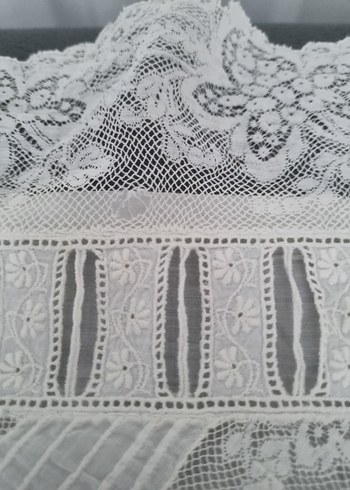 Nakışlı Beyaz Kırlent Örtüsü - Görsel 5