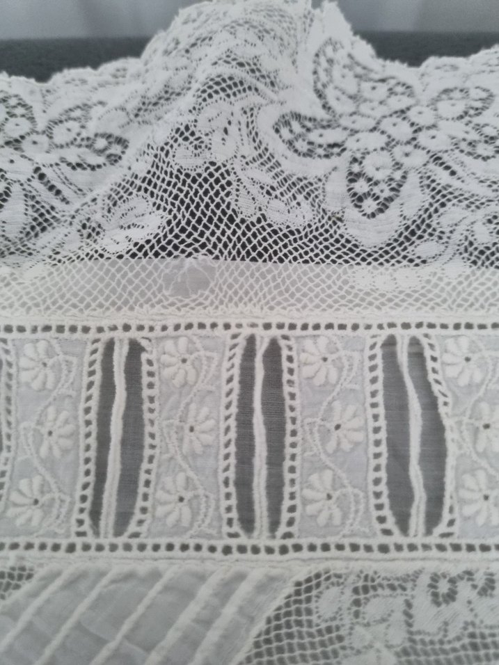 Nakışlı Beyaz Kırlent Örtüsü - Görsel 5