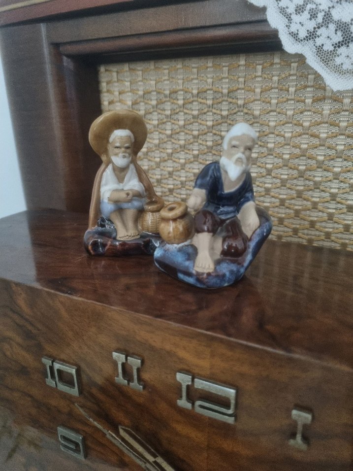 Kahverengi Eskitilmiş Çinli Figürin Seti - Görsel 2