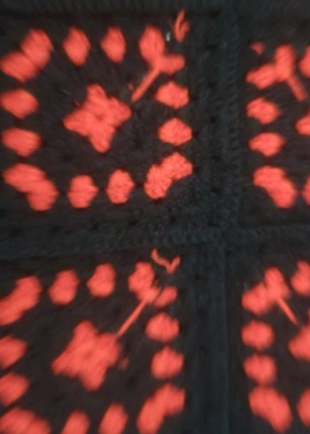 EL EMEĞİ ÖRGÜ Kırmızı Siyah Kare Desenli Örtü - Görsel 8