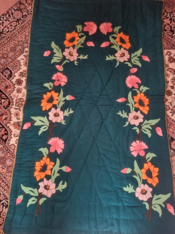 Çiçek Desenli Geleneksel El Yapımı Seccade - Görsel 4