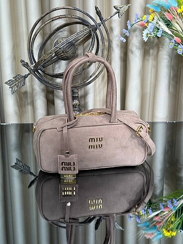 MİU MİU KADIN ÇANTA - Görsel 3