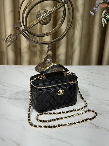 CHANEL VANİTY MODEL KADIN ÇANTASI