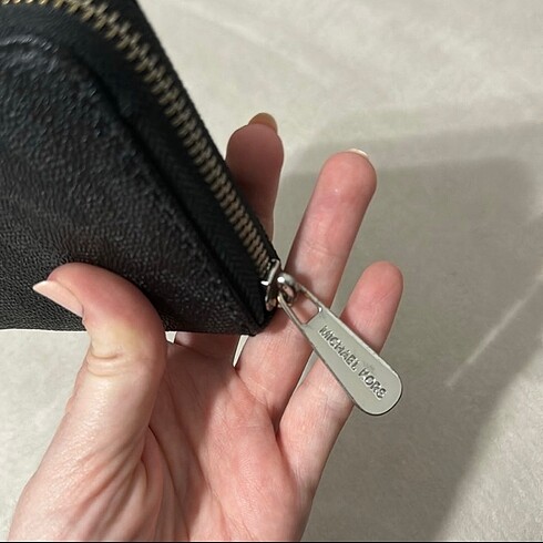 Beden Orjinal michael kors küçük boy deri cüzdan