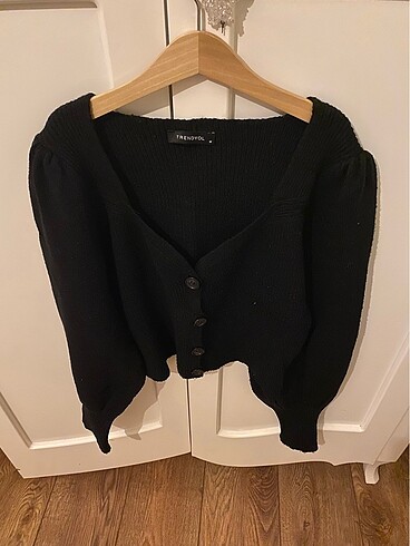 Zara Kalp yaka crop kazak