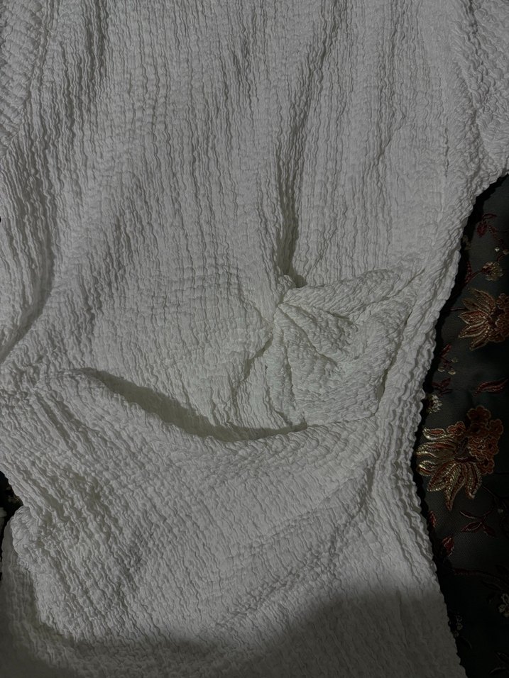 Uzun kollu büzgülü dokulu bluz - Görsel 4