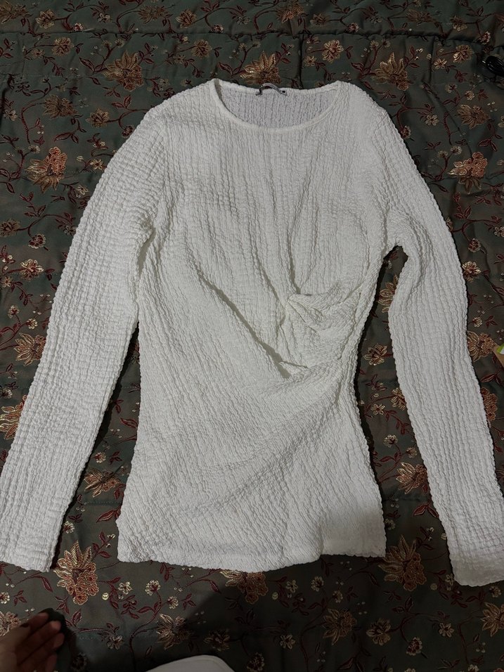 Uzun kollu büzgülü dokulu bluz - Görsel 2