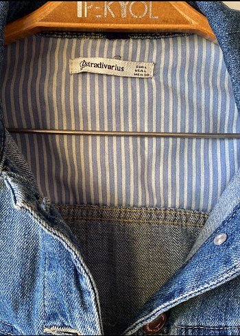 Stradivarius Crop Kadın Kot Ceket - Görsel 2