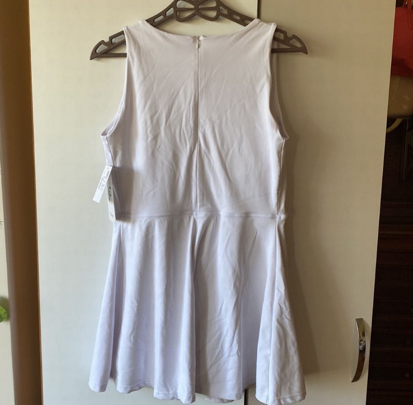 Beyaz Etiketli Tenis Elbisesi Spor - Görsel 2