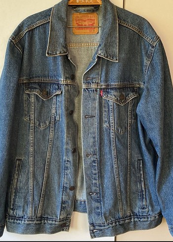Levis xl