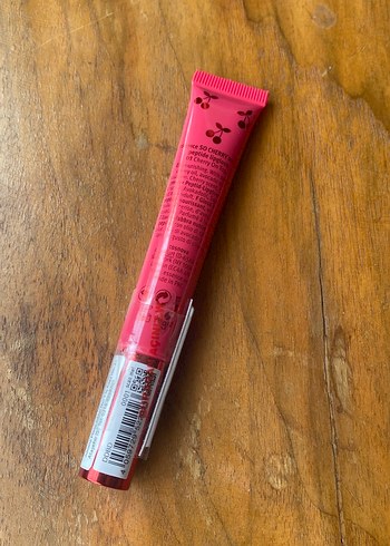 Essence Essence Cherry Peptide Lipgloss