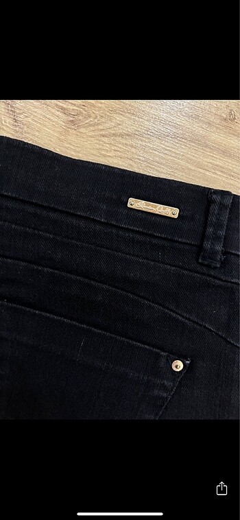 m Beden BERSHKA Siyah Jean Kot Şort