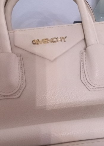 GIVENCHY Bej Deri Givenchy Kadın Çanta