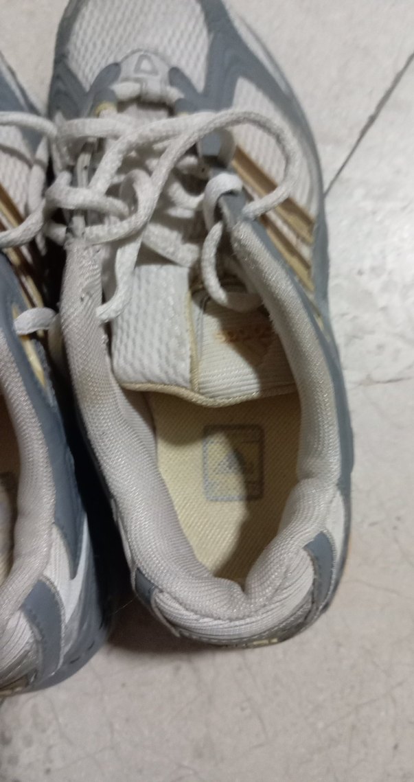 Gri-Beyaz Bağcıklı Kadın Spor Ayakkabı - Görsel 2