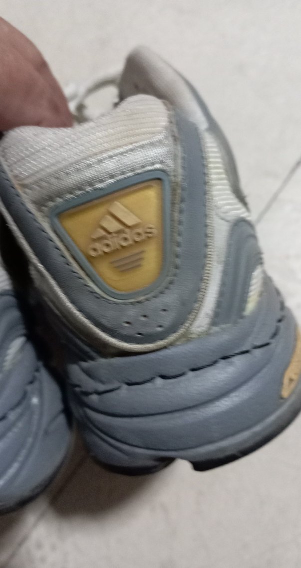 Gri-Beyaz Bağcıklı Kadın Spor Ayakkabı - Görsel 3