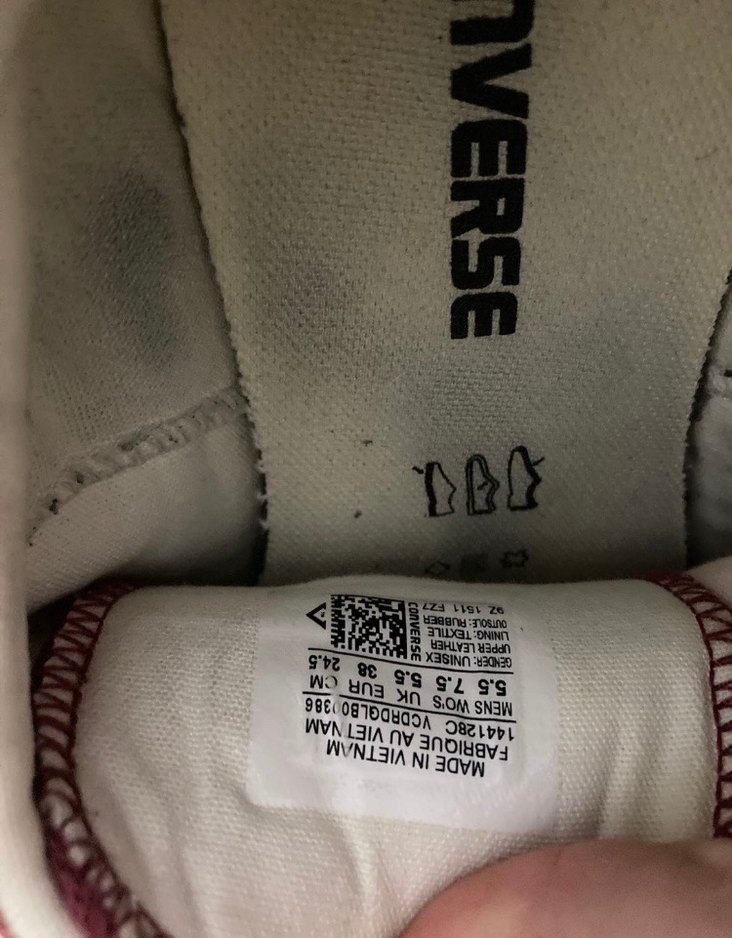 kırmızı converse ayakkabı - Görsel 3