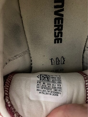 38 Beden bordo Renk kırmızı converse